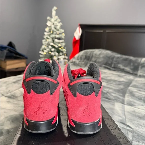 Nike Kids Red and Black Sneakers - Picture 2 of 5